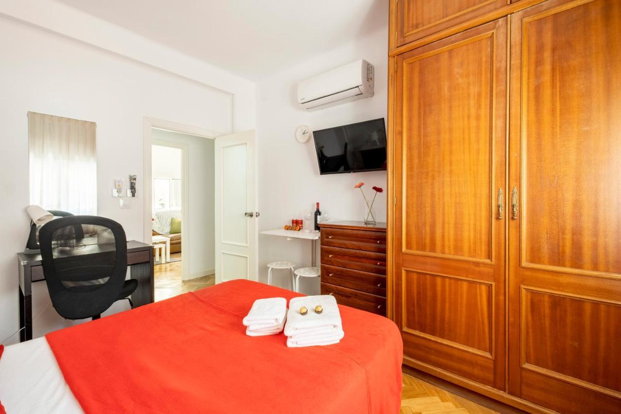 Madrid Center Room Private 7 Minutes Or 4 Metro Stops Exterior photo