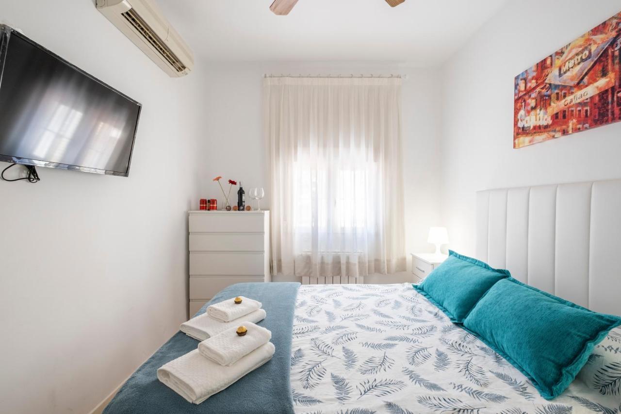 Madrid Center Room Private 7 Minutes Or 4 Metro Stops Exterior photo